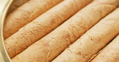 Gözleme Çin böreği teneke kutu içinde 