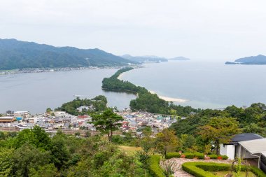 Japonya şehir görünümünde Amanohashidate