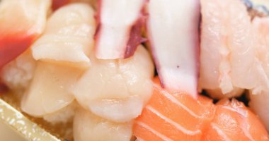 Suşi yakın götürün