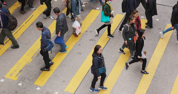 Mong Kok Hong Kong Fevereiro 2018 Pessoas Andando Rua — Fotografia de Stock