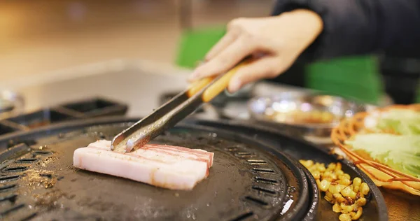 Barbecue Coreano Nel Ristorante Vicino — Foto Stock