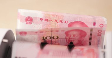 Kont makine üzerinde yüz Rmb 