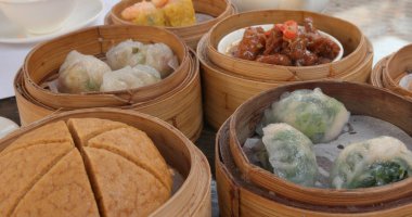 Çin dim sum açık restoranda yemek 