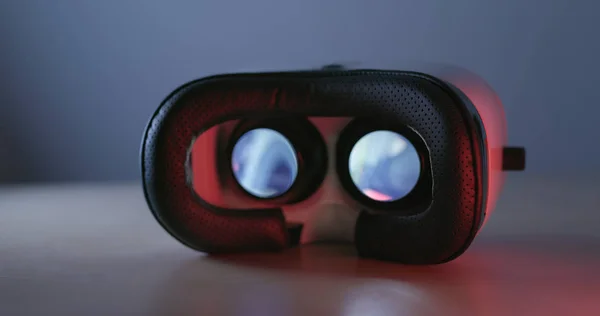 Dispositivo Realidad Virtual Con Luz Roja — Foto de Stock