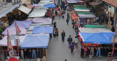 Mong Kok, Hong Kong - 28 Şubat, 2018: Hong Kong şehir sokak 