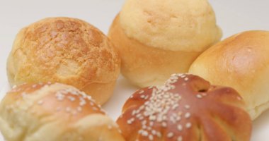Hong Kong stili buns