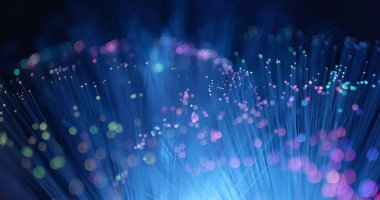 Fiber optik siyah arka plan üzerinde ışık  
