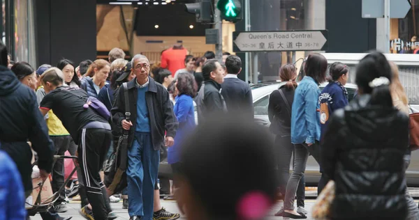 Central Hong Kong Februari 2018 Människor Som Vandrar Gatan — Stockfoto