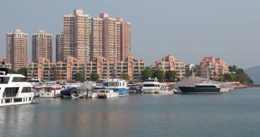 Tuen Mun, Hong Kong - 22 Mart, 2018: Tayfun barınak Hong Kong Cruise 