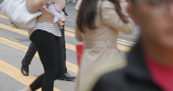 Central Hong Kong Februari 2018 Mensen Lopen Straat — Stockfoto