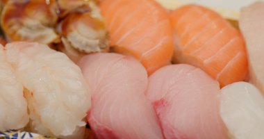 Japon suşi götürün