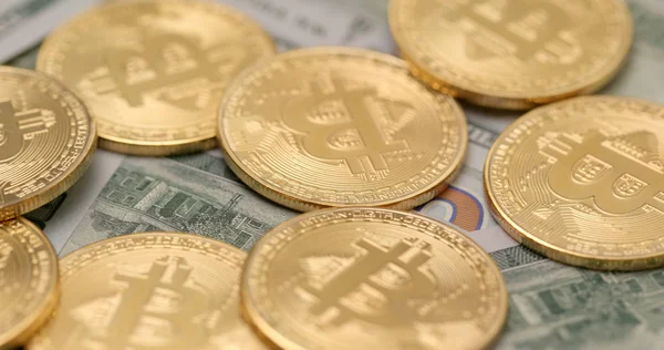 Bitcoins Billetes Usd Cierran — Foto de Stock