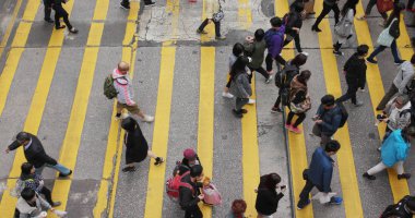 Mong Kok, Hong Kong - 28 Şubat, 2018: Top City yol geçiş insan görünümü 