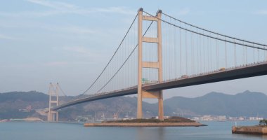 Ma wan, Hong Kong - 03 Nisan, 2018: Hong Kong'daki Tsing Ma bridge 