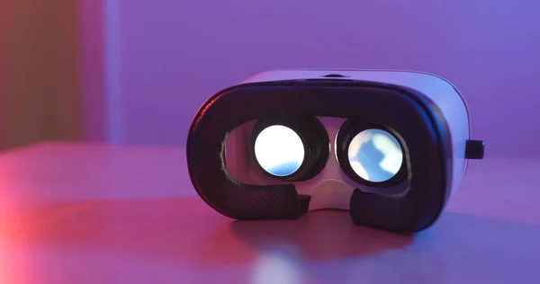 Dispozitiv Realitate Virtuală Lumină Roz Albastră — Fotografie, imagine de stoc