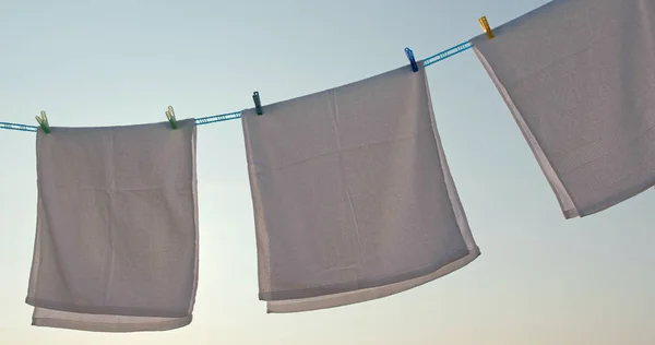 Handtücher Trocknen Unter Sonnenlicht Freien — Stockfoto