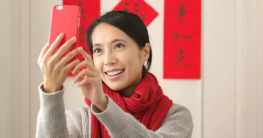 Çinli kadın selfie ay yeni yıl tatil alarak 