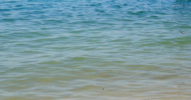 Kumsal ve deniz mavisi