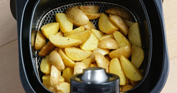 Air fryer grill potato at home — Stock Photo, Image