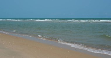 Tropik okyanus plajı ve denizi