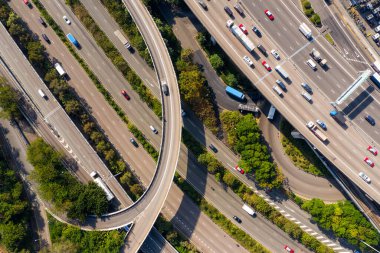 Hong Kong, 24 Kasım 2019: Hong Kong 'daki trafik manzarası
