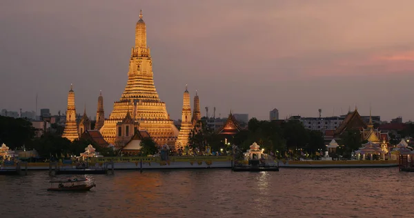 Bangkok Tajlandia Marca 2020 Wat Arun Zachodzie Słońca — Zdjęcie stockowe