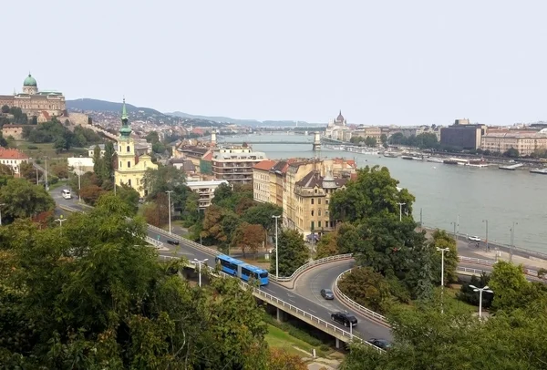 Vista del budapest y del río del danubio — Foto de Stock