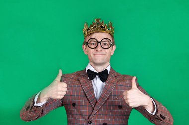 Gülümseyen Kral Nerds 