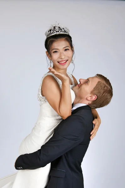 Beautiful Bride and Groom — Stock Photo, Image