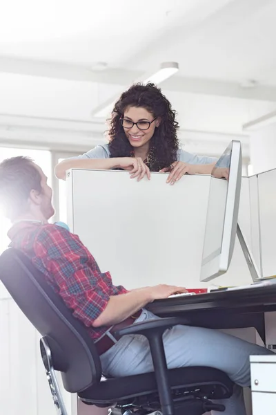 Business people talking — Stock Photo, Image