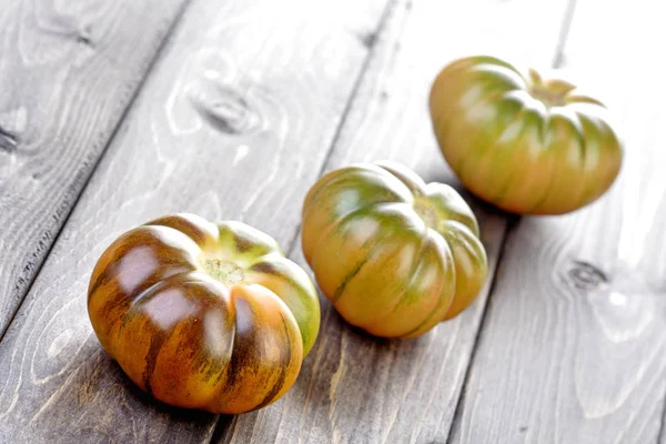 Tomat hitam segar — Stok Foto