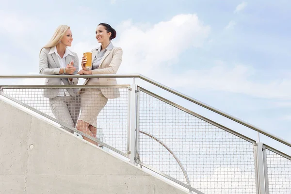 Happy businesswomen discussing — Stock Photo, Image