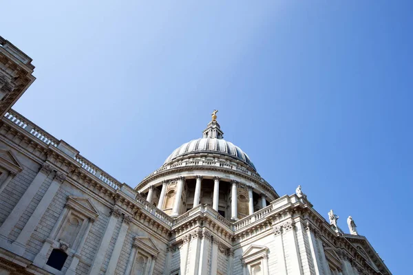 St pauls cathedral v Londýně — Stock fotografie