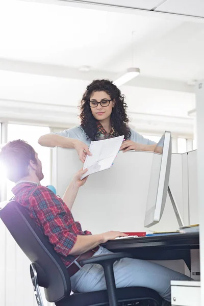 Businessman  female colleague — Stock Photo, Image