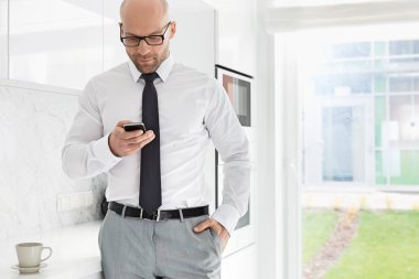 işadamı metin mesajlaşma 