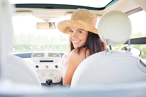 Beautiful woman driving car — Stock Photo, Image