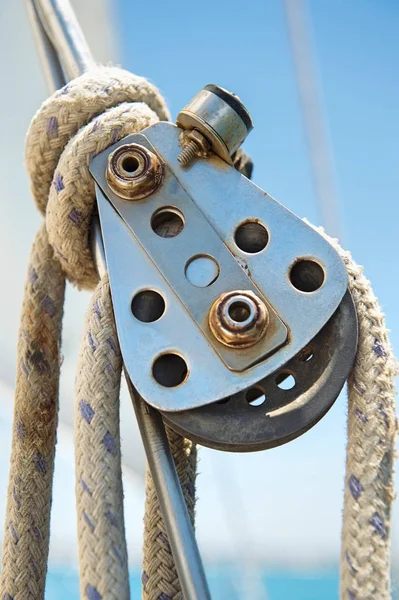 Bloqueo de barcos y aparejos —  Fotos de Stock