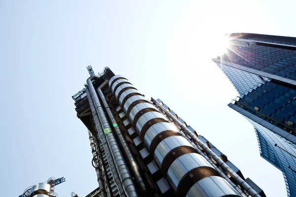 Lloyds buildings against blue sky — Stock Photo, Image