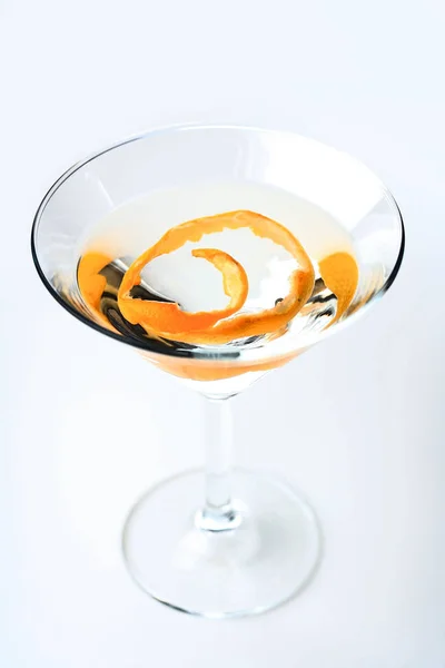 Dricka i Martiniglas — Stockfoto