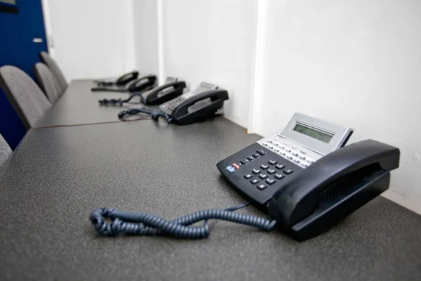 Festnetztelefone hintereinander — Stockfoto