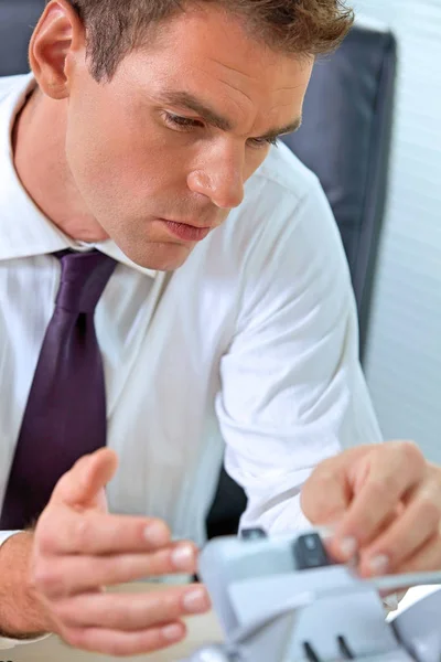 Uomo d'affari al lavoro — Foto Stock