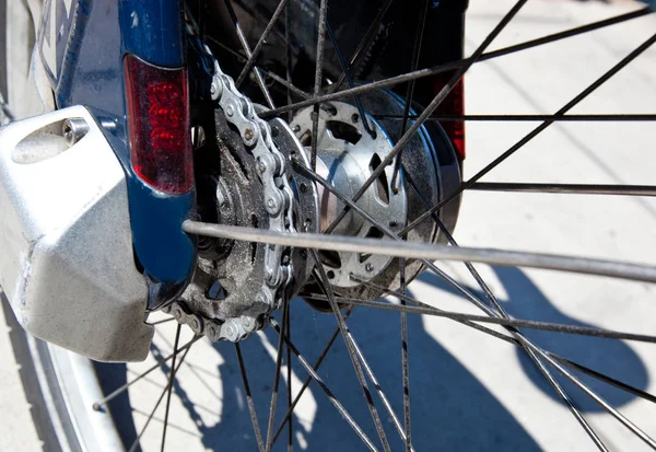 Close up of bicycle wheel — Stock Photo, Image