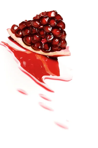 Juicy pomegranate seeds — Stock Photo, Image