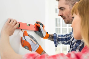 Çift işaretleme duvar düzeyine sahip 