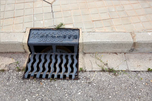 Sewerage system on the road — Stock Photo, Image