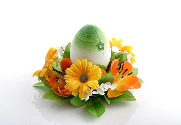 Декоративное пасхальное яйцо — стоковое фото