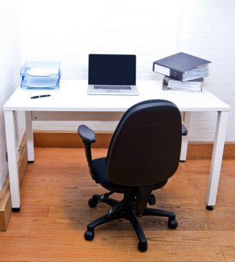 Boş ofis koltuğu