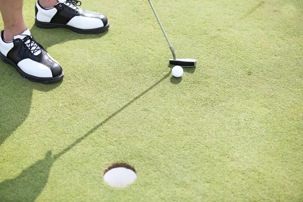 Man die golf speelt — Stockfoto