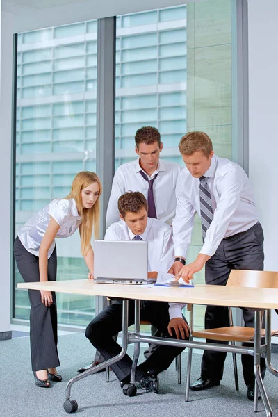 Trabajo en equipo empresarial — Foto de Stock