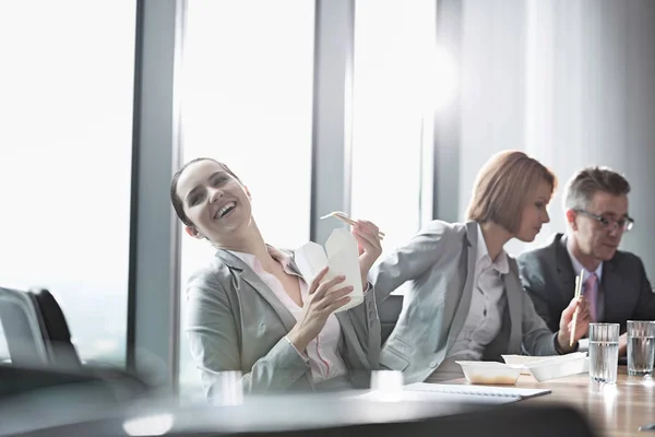 Business people on lunch break — Stock Photo, Image